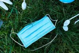 bercalsa-dona-material-sanitario